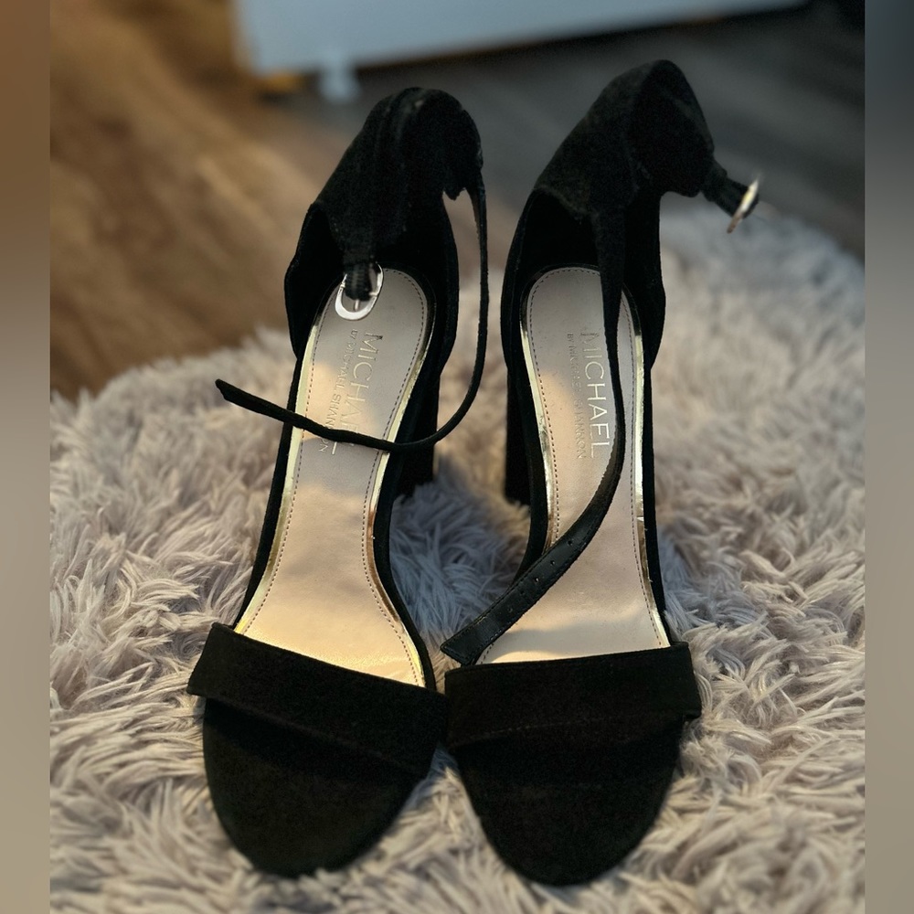 Michael by Michael Shannon Heels; BLACK; Size 8: Brand New-Never Worn; Suede